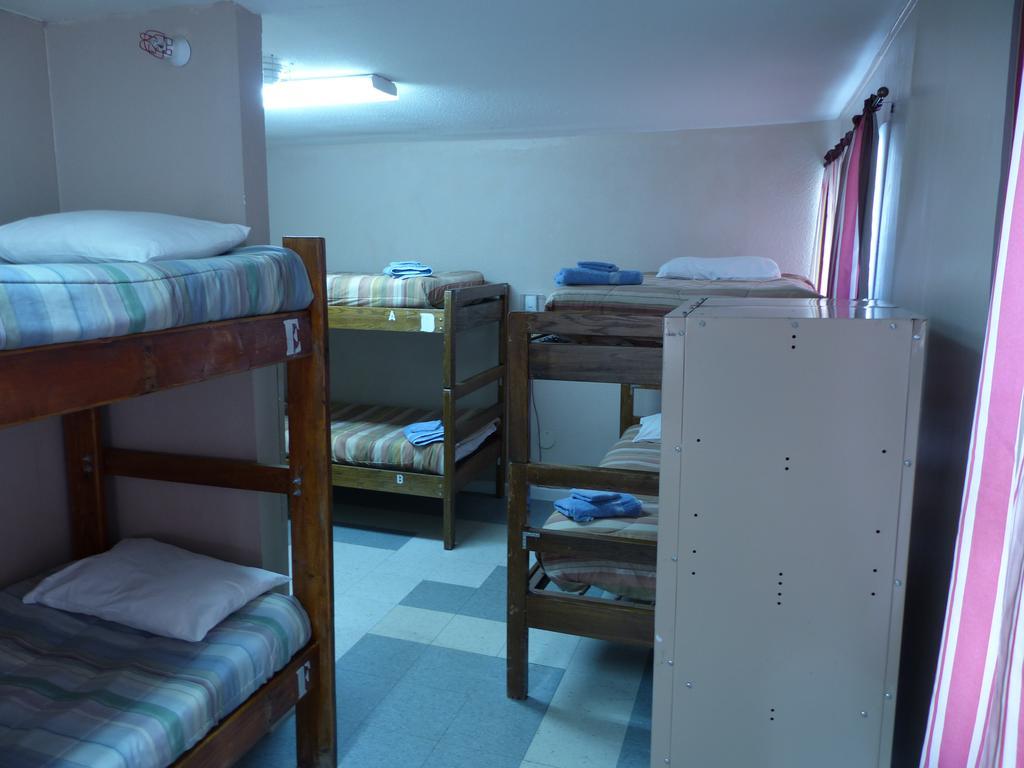 Bent Prop Inn & Hostel Of Alaska - Downtown Anchorage Bagian luar foto